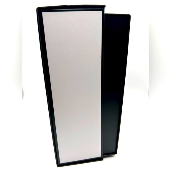 Chanel EMPTY Square Gift Box Black & White 8.8x8.8x4 in - Picture 3 of 10